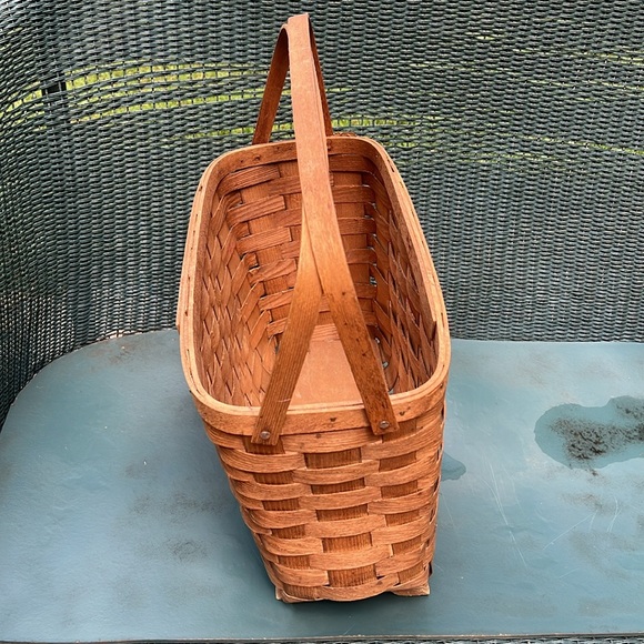 Vintage Basketville handwoven wood footed magazine basket